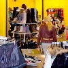 Магазины одежды и обуви в Приморском